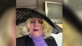 VIDEO „Bam bam” a devenit trend internațional. Totul a început cu pălăria pe care Mysha Miller a folosit-o în videoclipul piesei